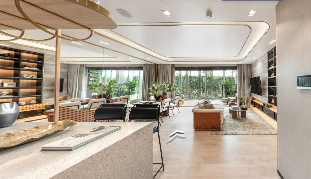 Bán chung cư 3 phòng ngủ tầng cao hướng Đông Nam diện tích 85.8m2 view bãi xe tòa Lumi Prestige